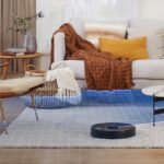 Put on the scale to compare Xiaomi and Ecovacs vacuum cleaner robots in detail igk2m8rtheo71.jpg