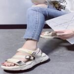 3 popular outfit combinations with Korean women's sandals or508ofglnwjd.jpg